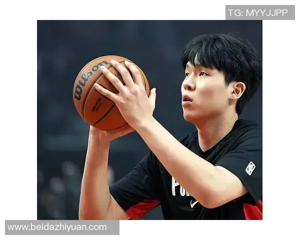 杨瀚森初次首发：首节不到4分钟0分2犯规 开拓者20-40落后